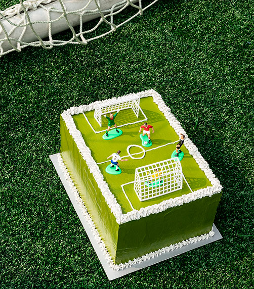 decorative cake depicting soccer game